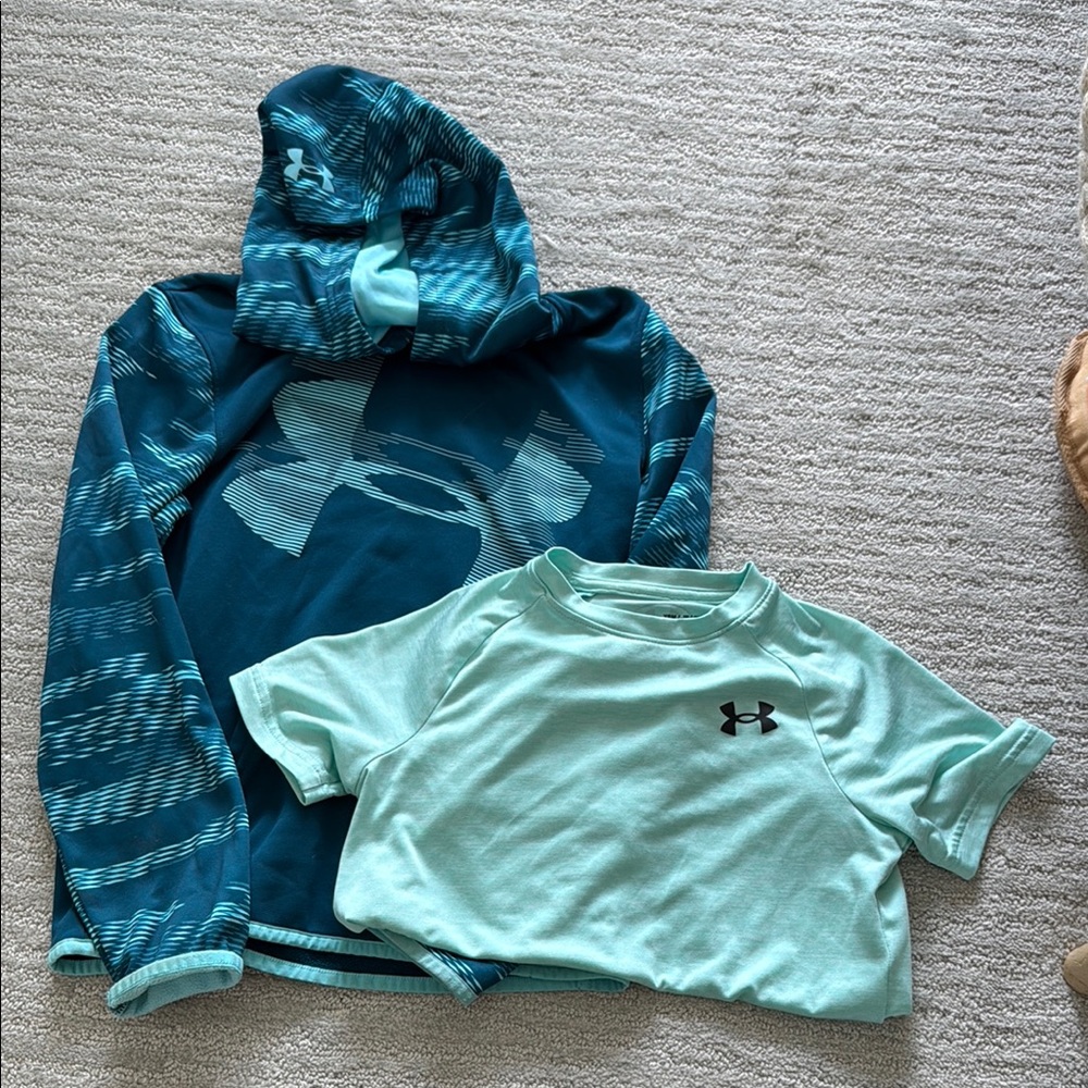 Under Armour Blue and Green Sweatshirt & Dri-fit